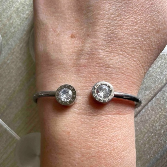 Luxury Roman Numerals Stainless Steel Cuff Inlaid Cubic Zirconia Bracelet - Picture 10 of 11